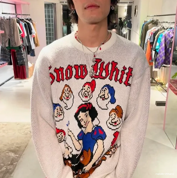 WHITE 24FW SWEATER SNOW Snow White Sweater 0609